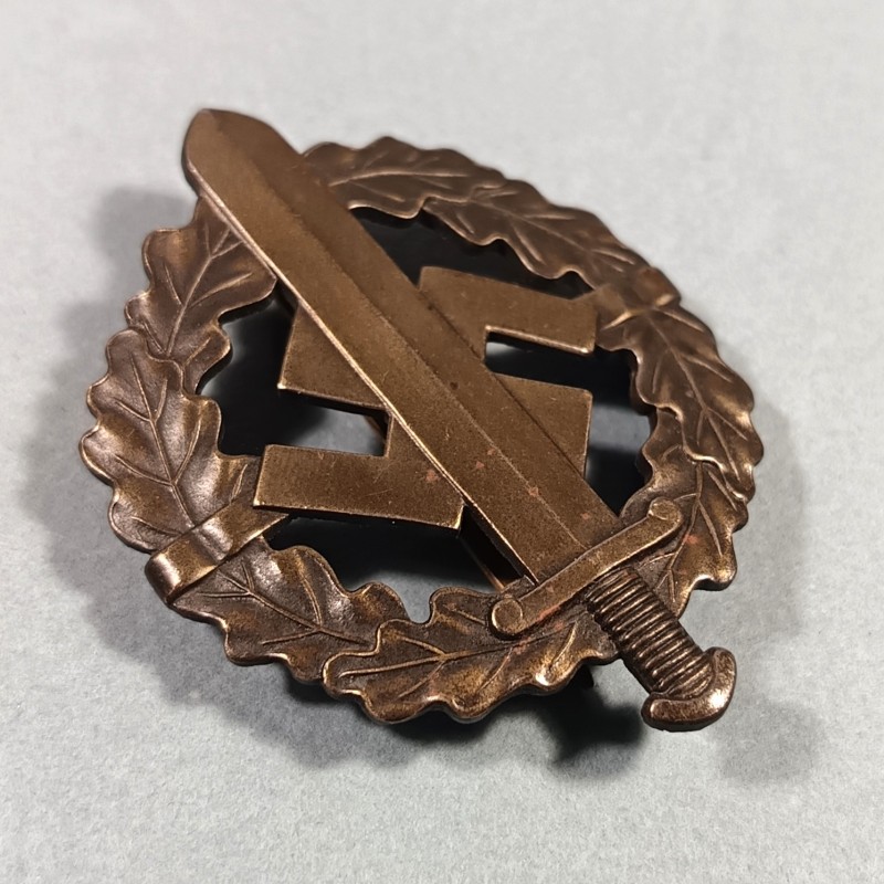 ALLEMAGNE INSIGNE DE SPORT SA BADGE DE POITRINE ALLEMAND SECONDE GUERRE FAB NUMEROTEE BERG & NOTE A.B. LUDENSCHEID