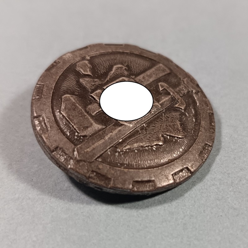 ALLEMAGNE INSIGNE DE JOURNEE DE L'ARTISANAT TAG DES DEUTSCHEN HANDWERKS 1938 FABRICATION SECONDE GUERRE