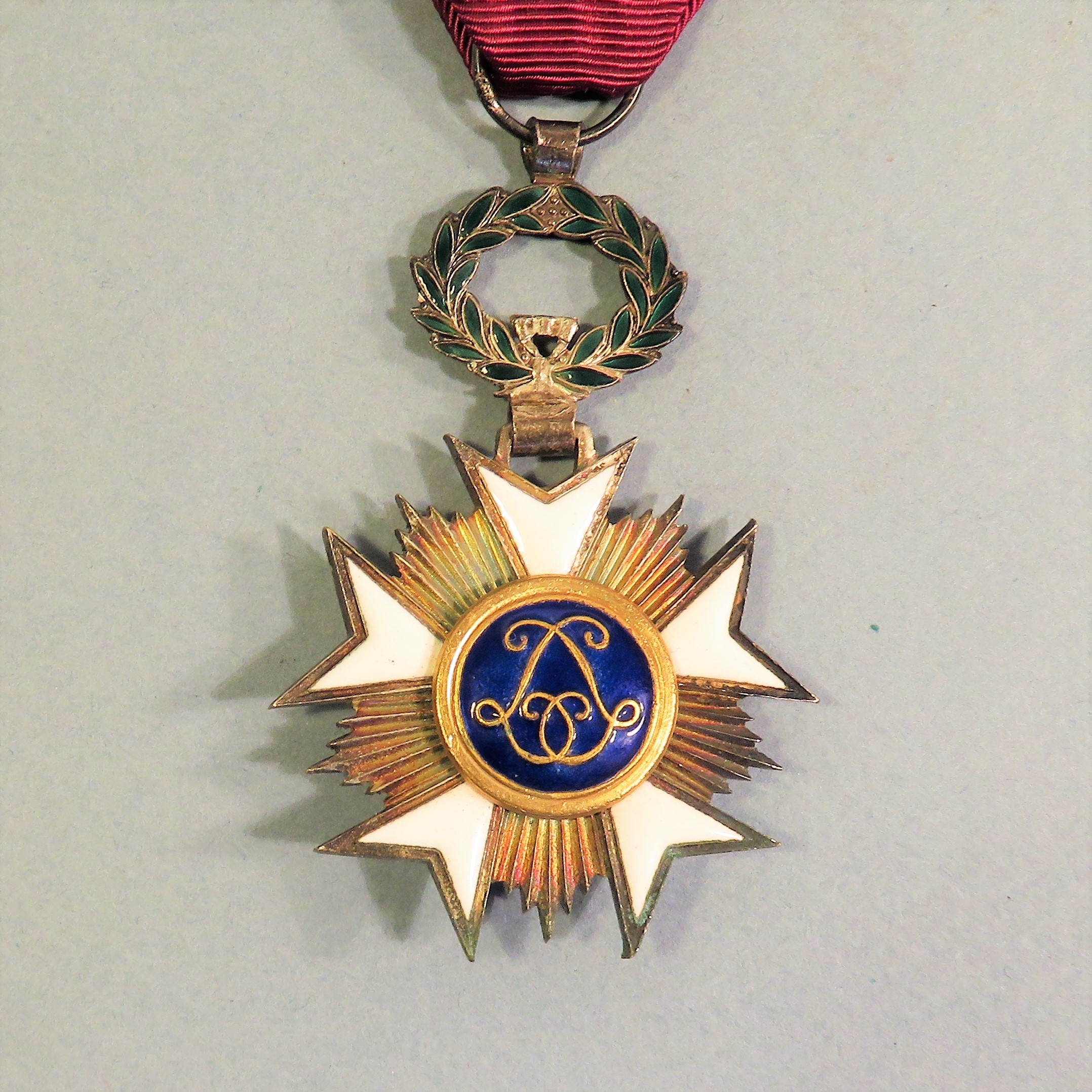 MÉDAILLE BELGIQUE CROIX de chevalier de l'ordre de la couronne belge