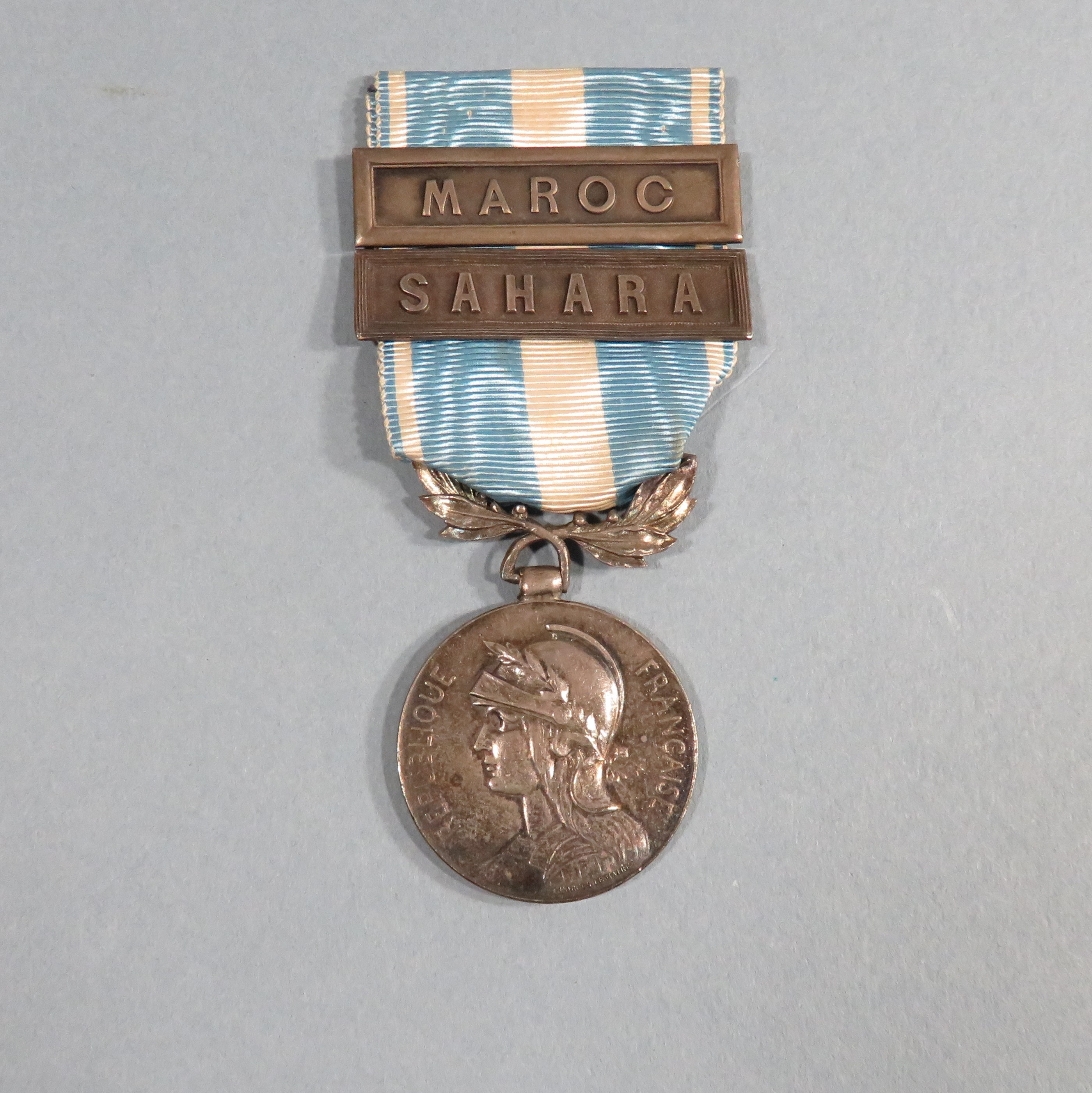 Médaille Coloniale Française - Maroc, Tonkin, Extrême-Orient - Occasion - Décoration Militaire
