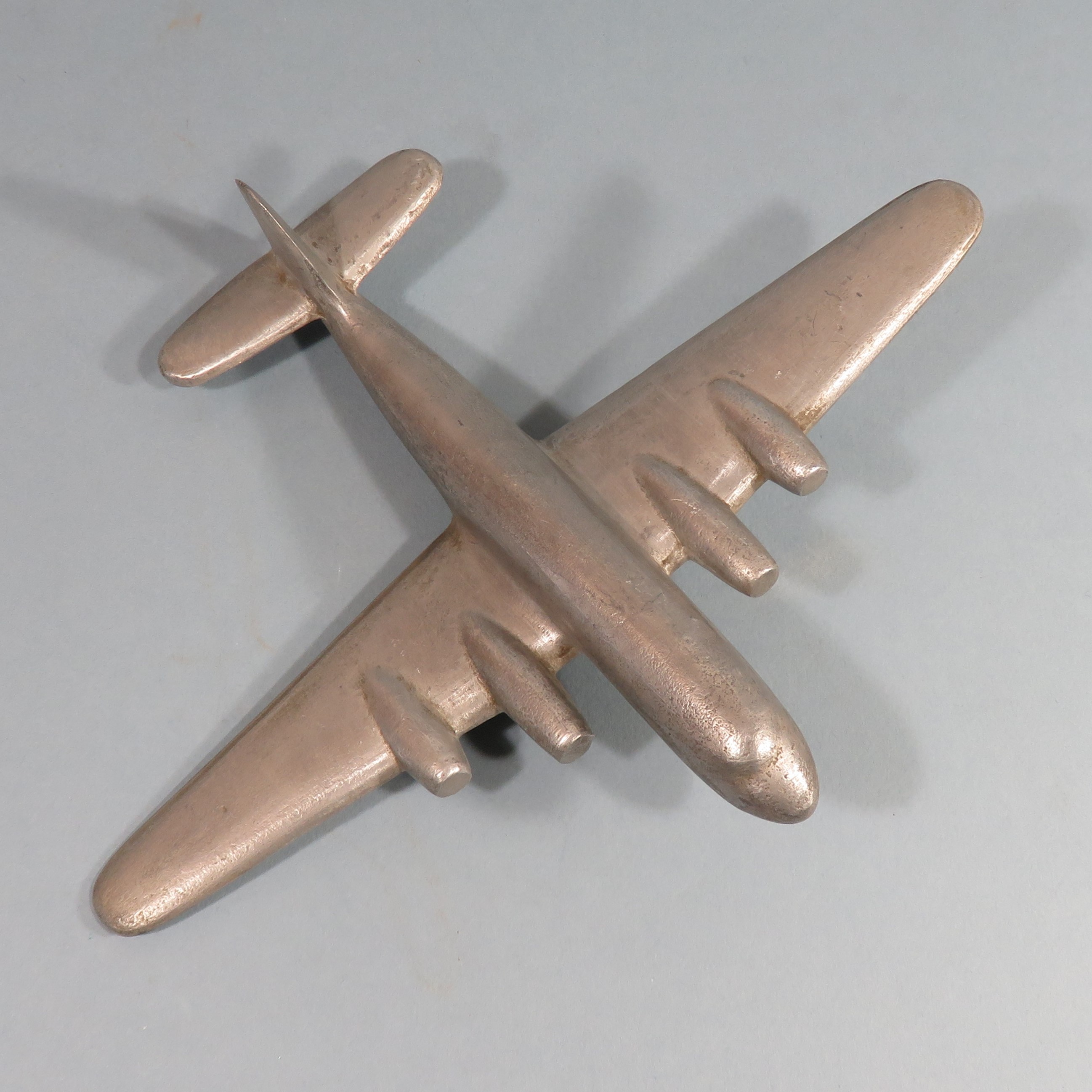 MAQUETTE AVION DOUGLAS DC4 TAI en métal poli - no Air France EUR 220,00 - FR