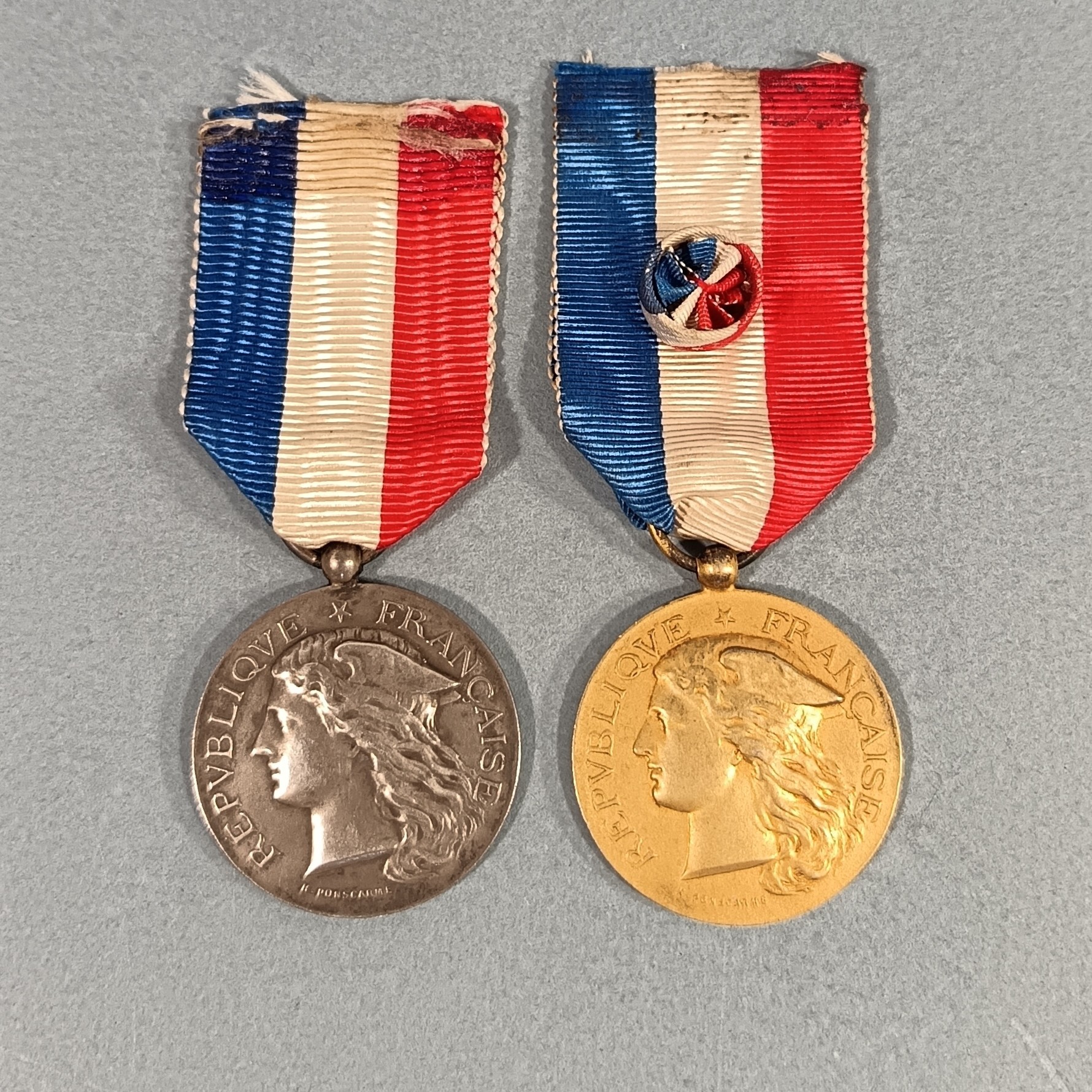 Médaille Des Epidémies 1907 En Bronze - Décoration Française Rare, Occasion